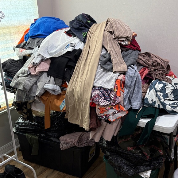 Assorted Clothing Pile that needs to be listed!!! - Picture 1 of 3